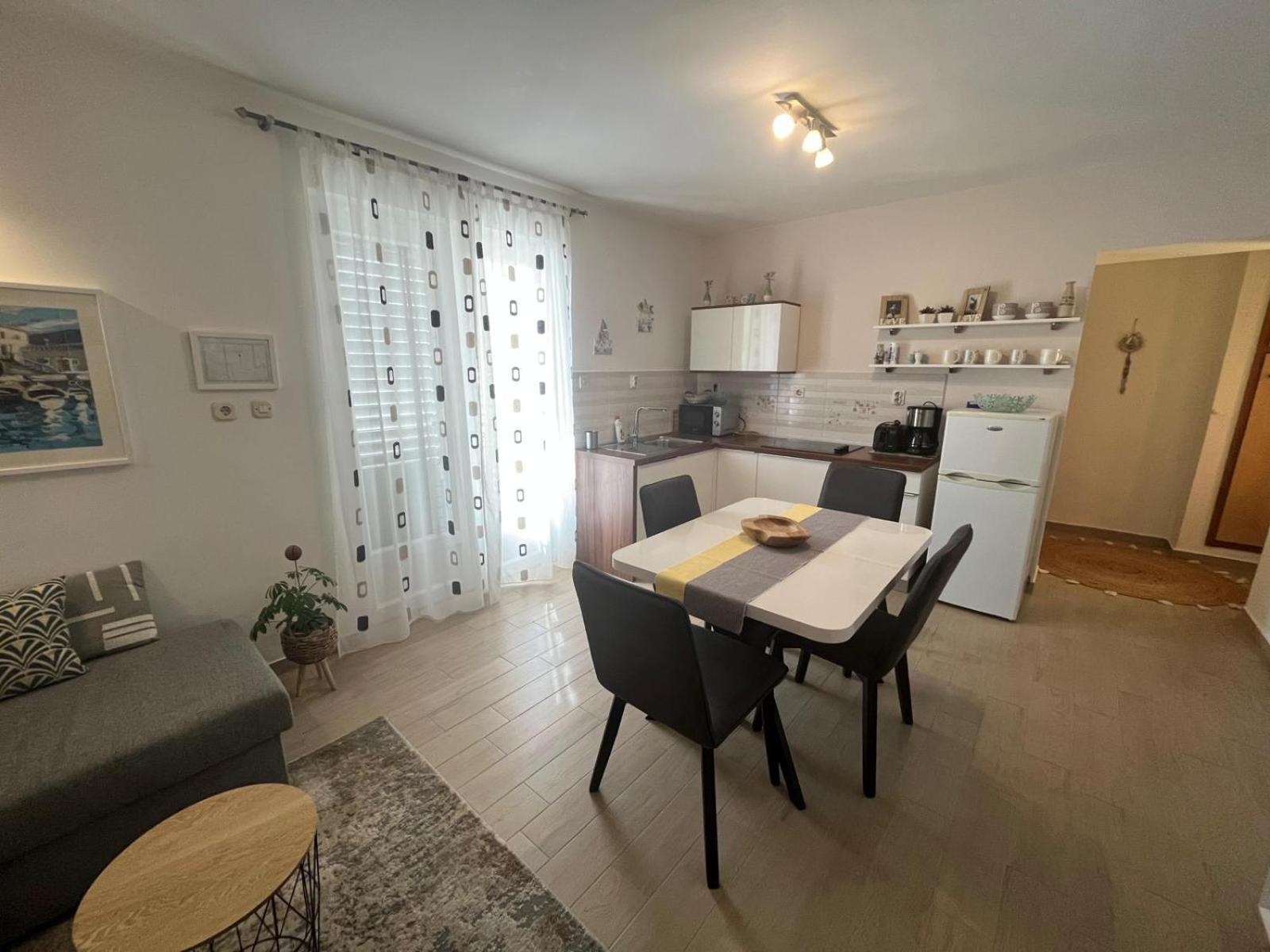 Apartmani Anica リスィカ エクステリア 写真