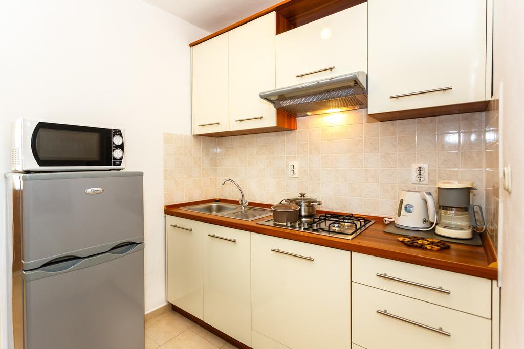 Apartmani Anica リスィカ エクステリア 写真