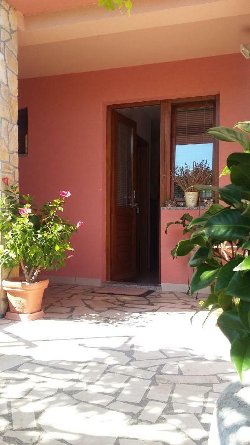 Apartmani Anica リスィカ エクステリア 写真